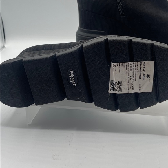 Dr. Scholl's Riley Black Ankle Boots, side zipper, wedge heel, size 6 - Picture 3 of 7